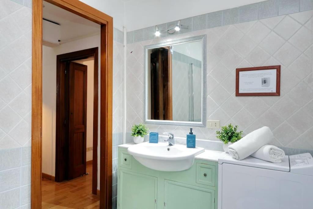 Vatican Spacious Modi Apartment Roma Ngoại thất bức ảnh